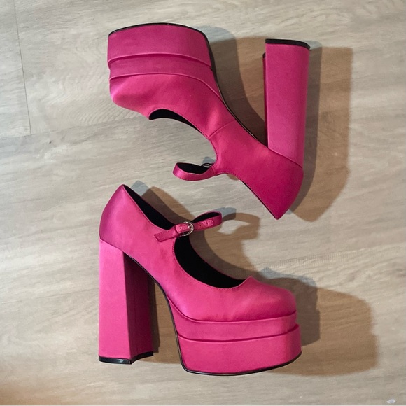 Call It Spring Shoes - SOLD Call it spring pink platform heels